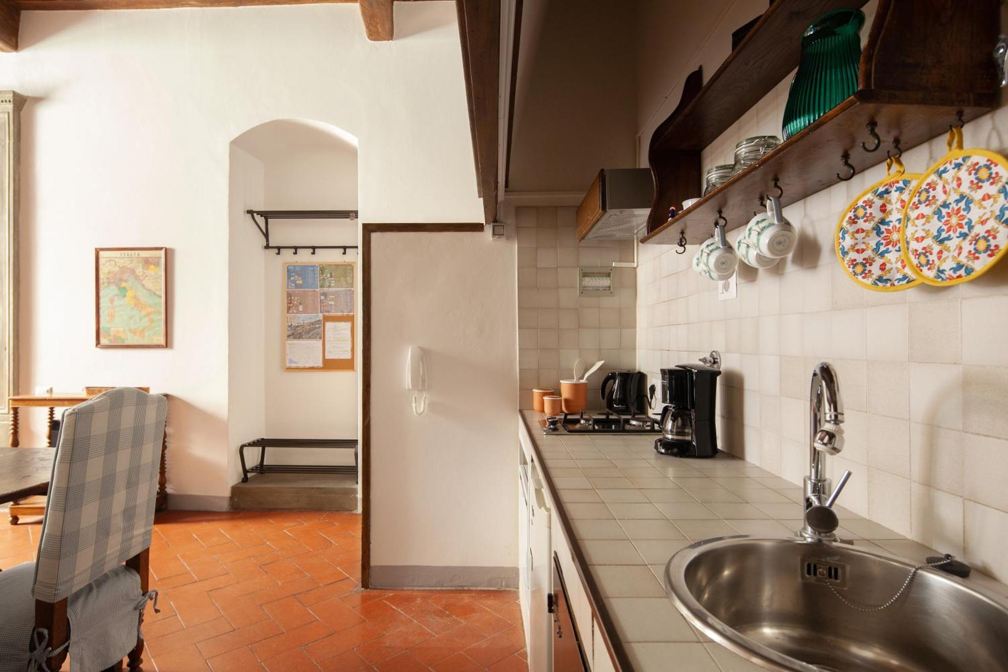Aurora’s: Renaissance Suite, Aircondo Bdr *
